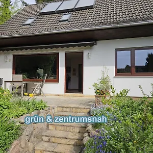 Apartment 4 Sterne Souterrain Alt-mariendorf, Berlin